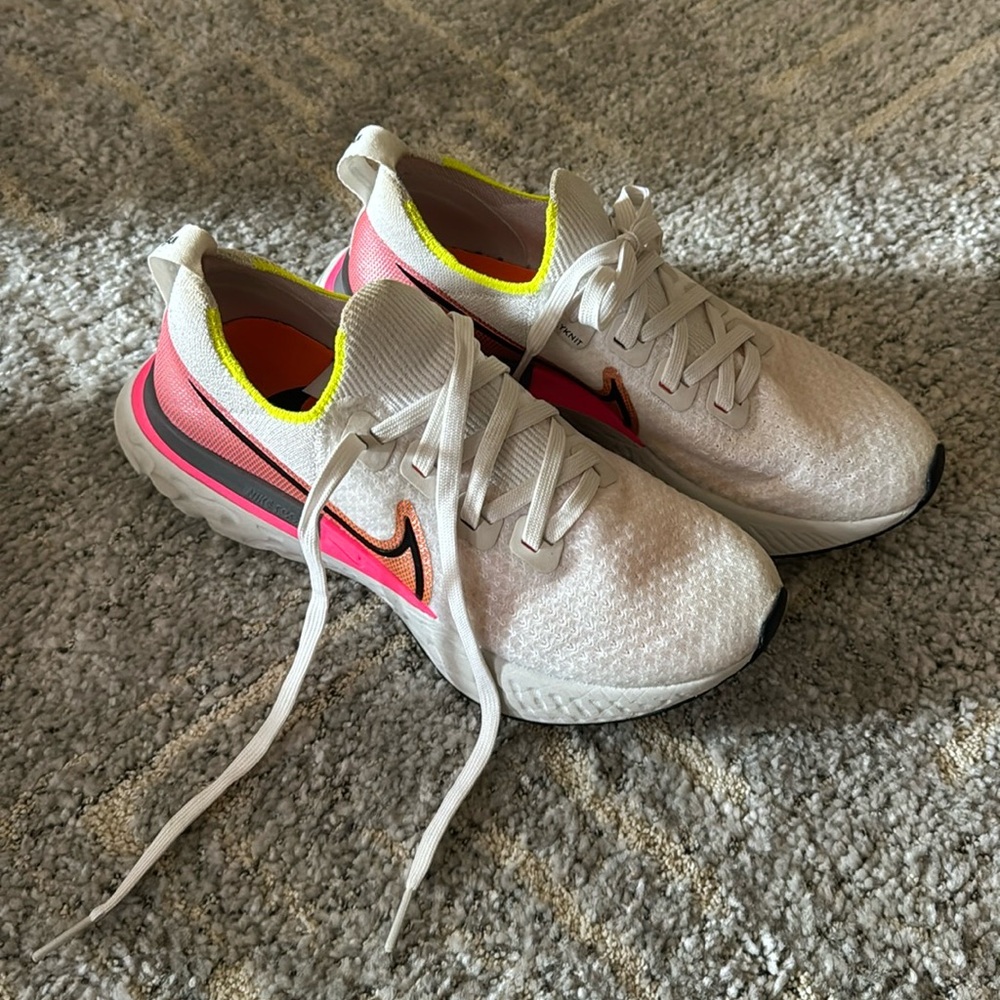 Nike Infinity React Flyknit Shoes